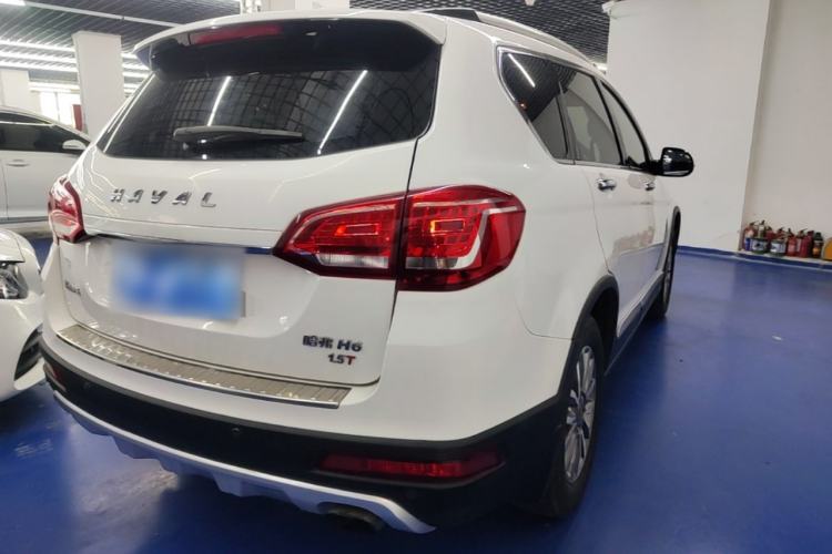 Used Haval H6 2017 Red-Label Sport Edition 1.5T Automatic Two-Wheel Drive Luxury Model Rear Right 45 Deg
