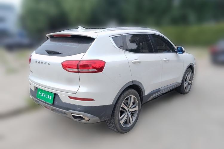 Used Haval H6 2017 Red Label 2.0T Automatic Two-Wheel Drive ZhiShang Model Rear Right 45 Deg