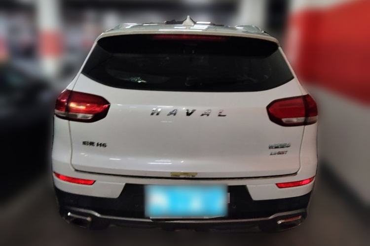Used Haval H6 2017 Red Label 2.0T Automatic Two-Wheel Drive ZhiShang Model Rear