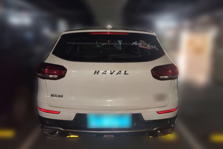 Used Haval H6 2017 Red Label 2.0T Automatic Two-Wheel Drive ZhiShang Model Rear