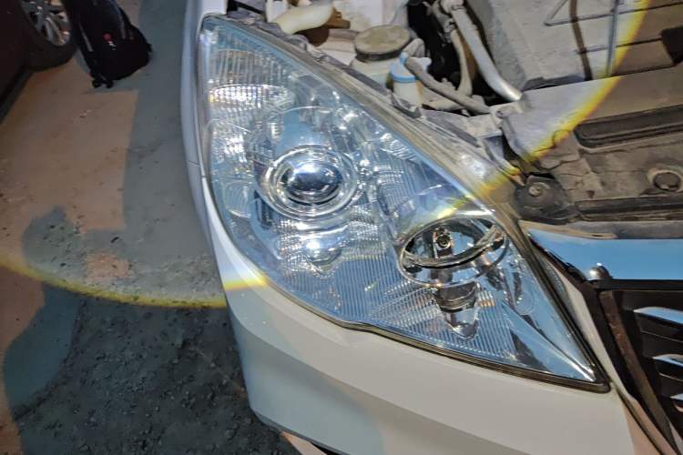 Used Haval H6 2017 Classic Edition 1.5T Automatic Two-Wheel Drive Elite Model Right Front Headlight