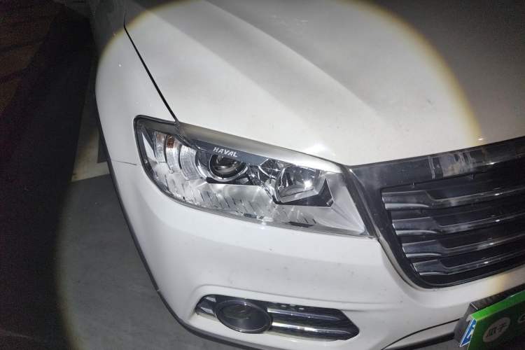 Used Haval H6 2017 Red-Label Sport Edition 1.5T Automatic Two-Wheel Drive Luxury Model Right Front Headlight