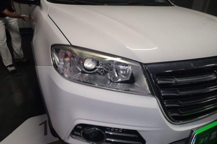 Used Haval H6 2017 Red-Label Sport Edition 1.5T Manual Two-Wheel Drive Elite Model Right Front Headlight