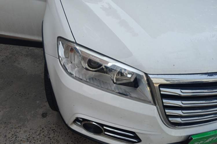Used Haval H6 2017 Red-Label Sport Edition 1.5T Manual Two-Wheel Drive Elite Model Right Front Headlight