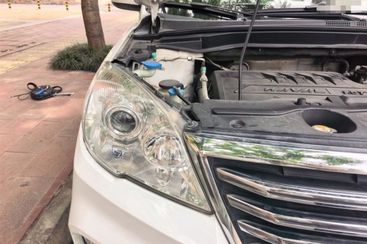 Used Haval H6 2017 Classic Edition 1.5T Automatic Two-Wheel Drive Elite Model Right Front Headlight
