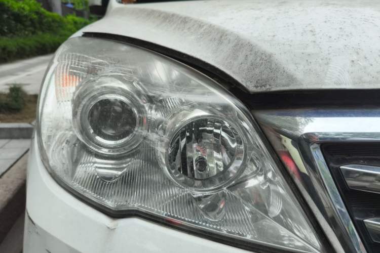 Used Haval H6 2017 Classic Edition 1.5T Manual Two-Wheel Drive Urban Model Right Front Headlight