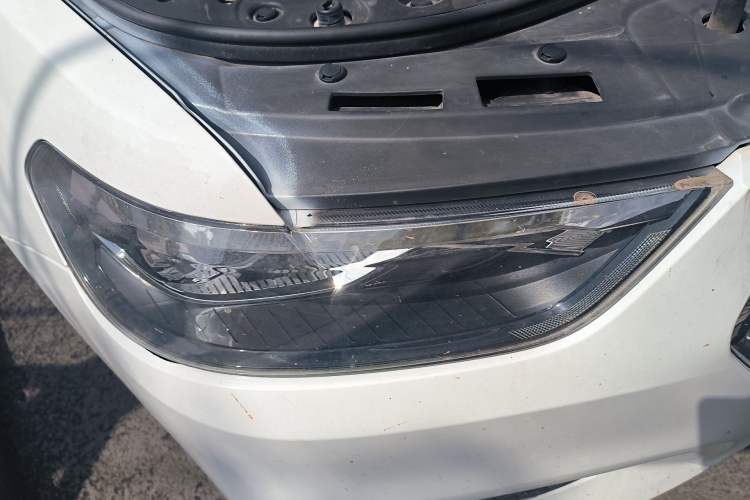Used Haval H6 2017 Blue Label Sport Edition 1.5T Manual Two-Wheel Drive Elite Model Right Front Headlight