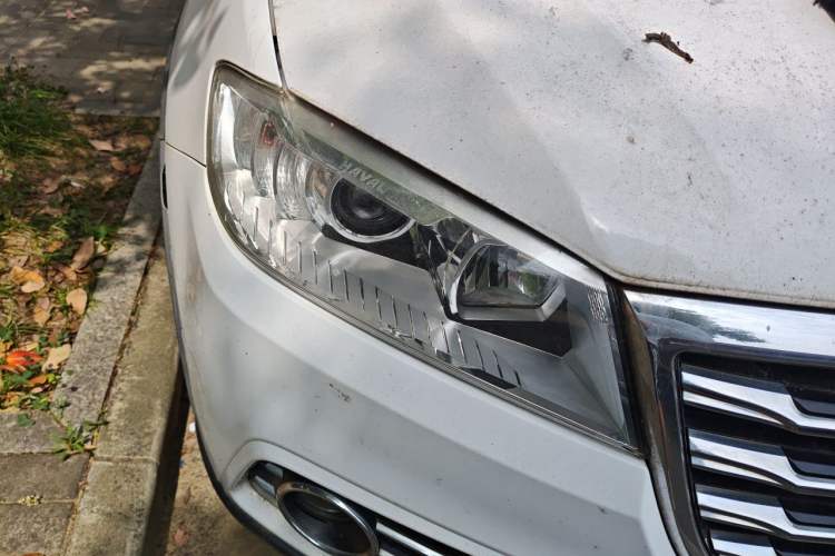 Used Haval H6 2017 Red-Label Sport Edition 1.5T Automatic Two-Wheel Drive Luxury Model Right Front Headlight
