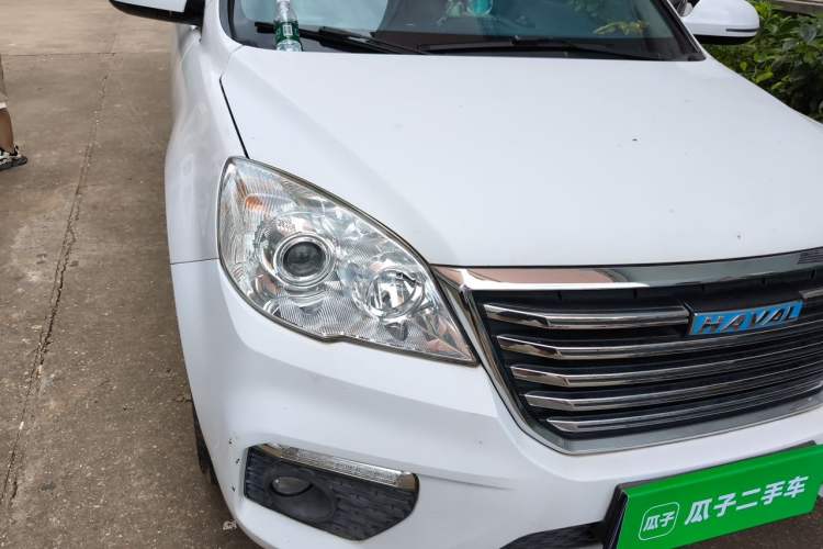 Used Haval H6 2017 Revised Blue-Label Sport Version 1.5T Automatic Two-Wheel Drive Luxury Trim Right Front Headlight