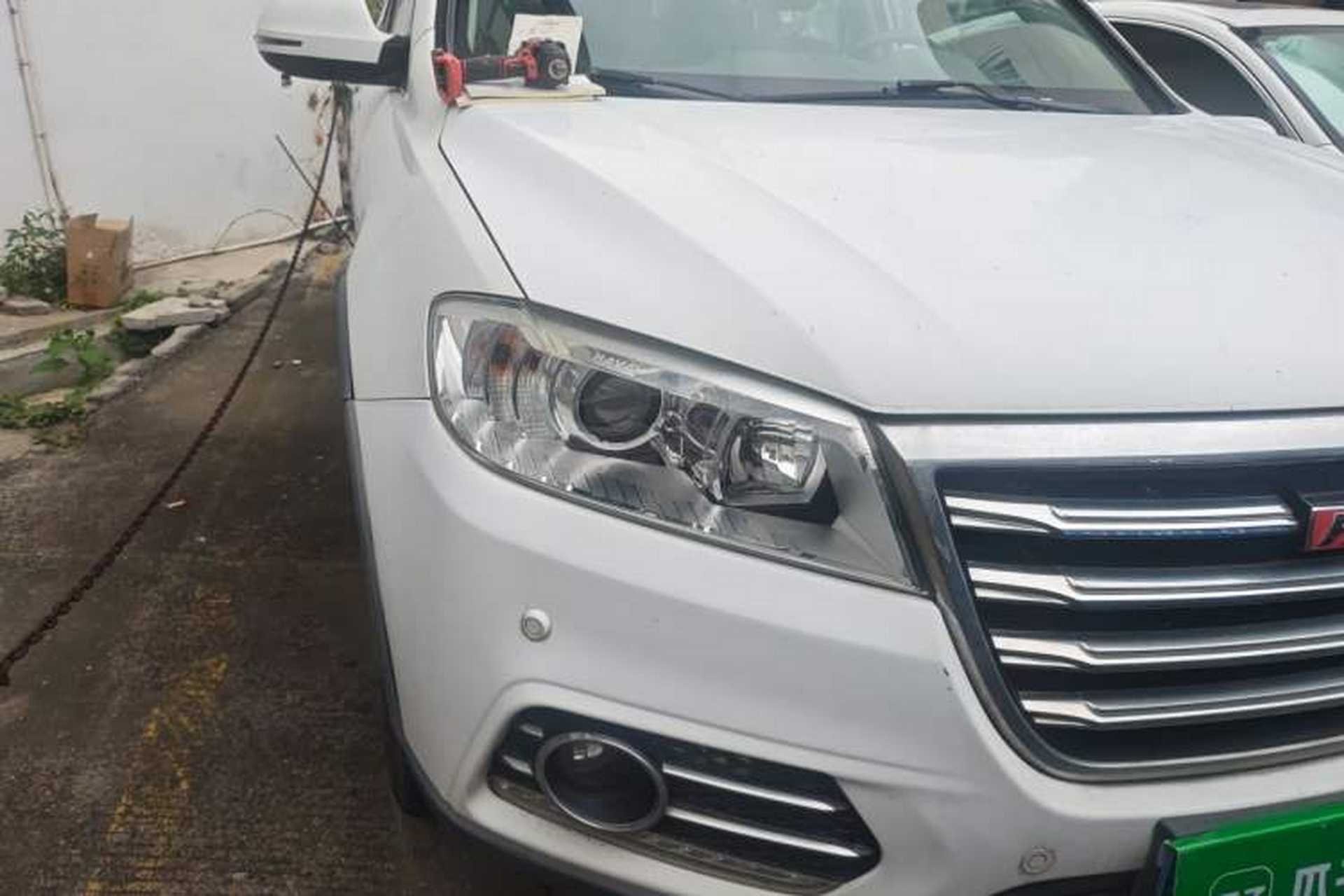 Used Haval H6 2017 Red-Label Sport Edition 1.5T Manual Two-Wheel Drive Prestige Model Right Front Headlight