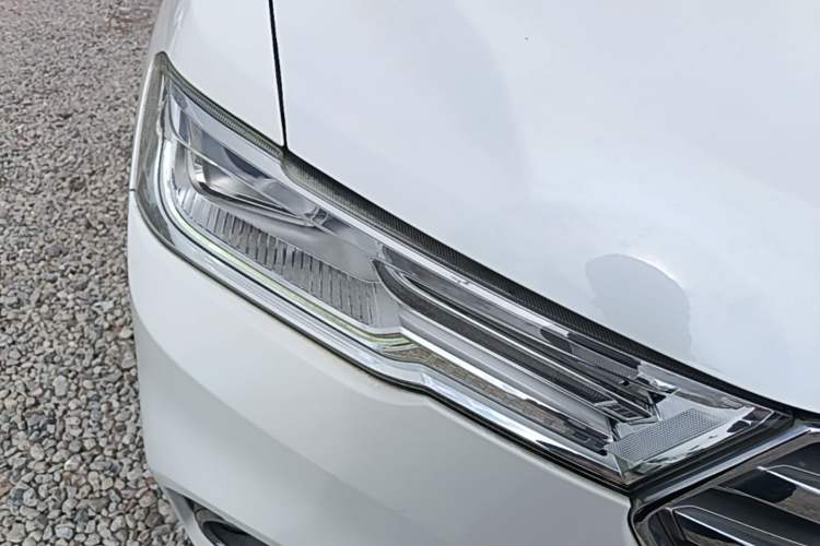 Used Haval H6 2017 Blue Label 2.0T Automatic Two-Wheel Drive Smart Edition Right Front Headlight