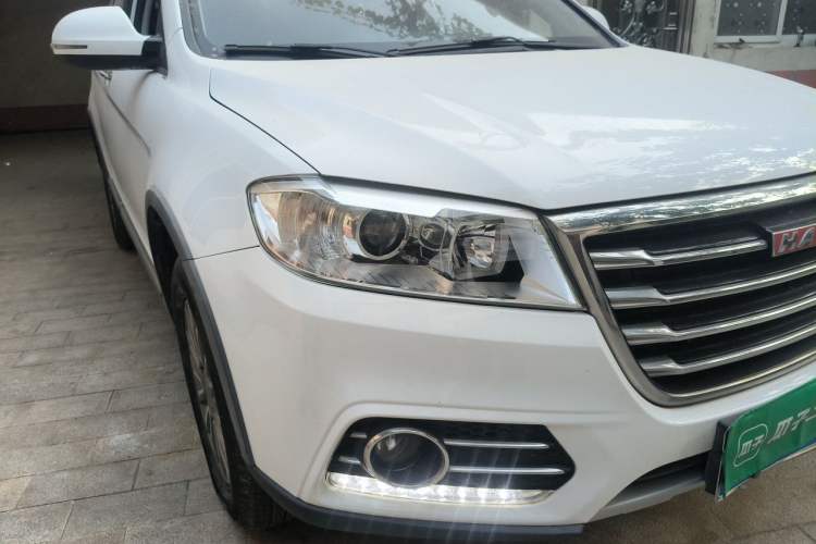 Used Haval H6 2017 Red-Label Sport Edition 1.5T Automatic Two-Wheel Drive Luxury Model Right Front Headlight