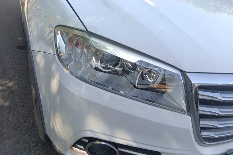 Used Haval H6 2017 Red-Label Sport Edition 1.5T Manual Two-Wheel Drive Elite Model Right Front Headlight