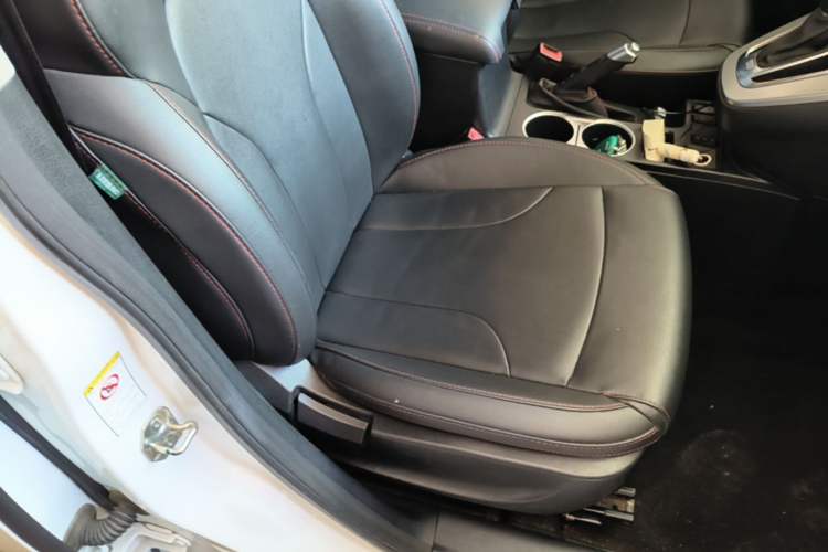 Used Haval H6 2017 Blue Label Sport Edition 1.5T Automatic Two-Wheel Drive Luxury Model Right Front Seat