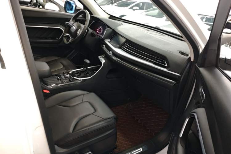 Used Haval H6 2017 Blue Label 1.5T Automatic Two-Wheel Drive ZhiShang Model Right Front Seat