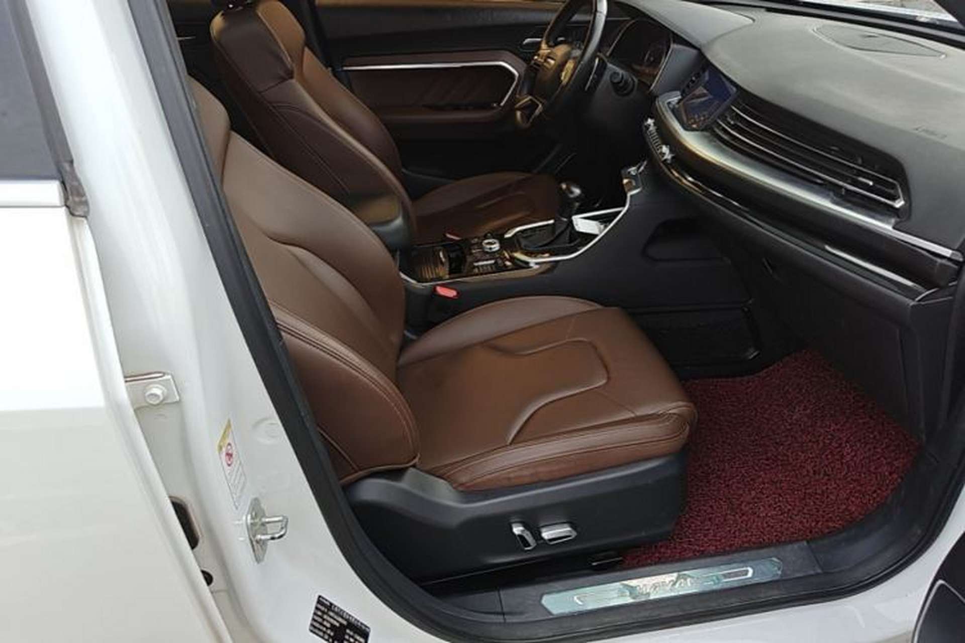Used Haval H6 2017 Blue Label 1.5T Automatic Two-Wheel Drive ZhiShang Model Right Front Seat