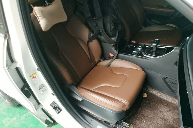 Used Haval H6 2017 Red Label 2.0T Automatic Two-Wheel Drive ZhiShang Model Right Front Seat