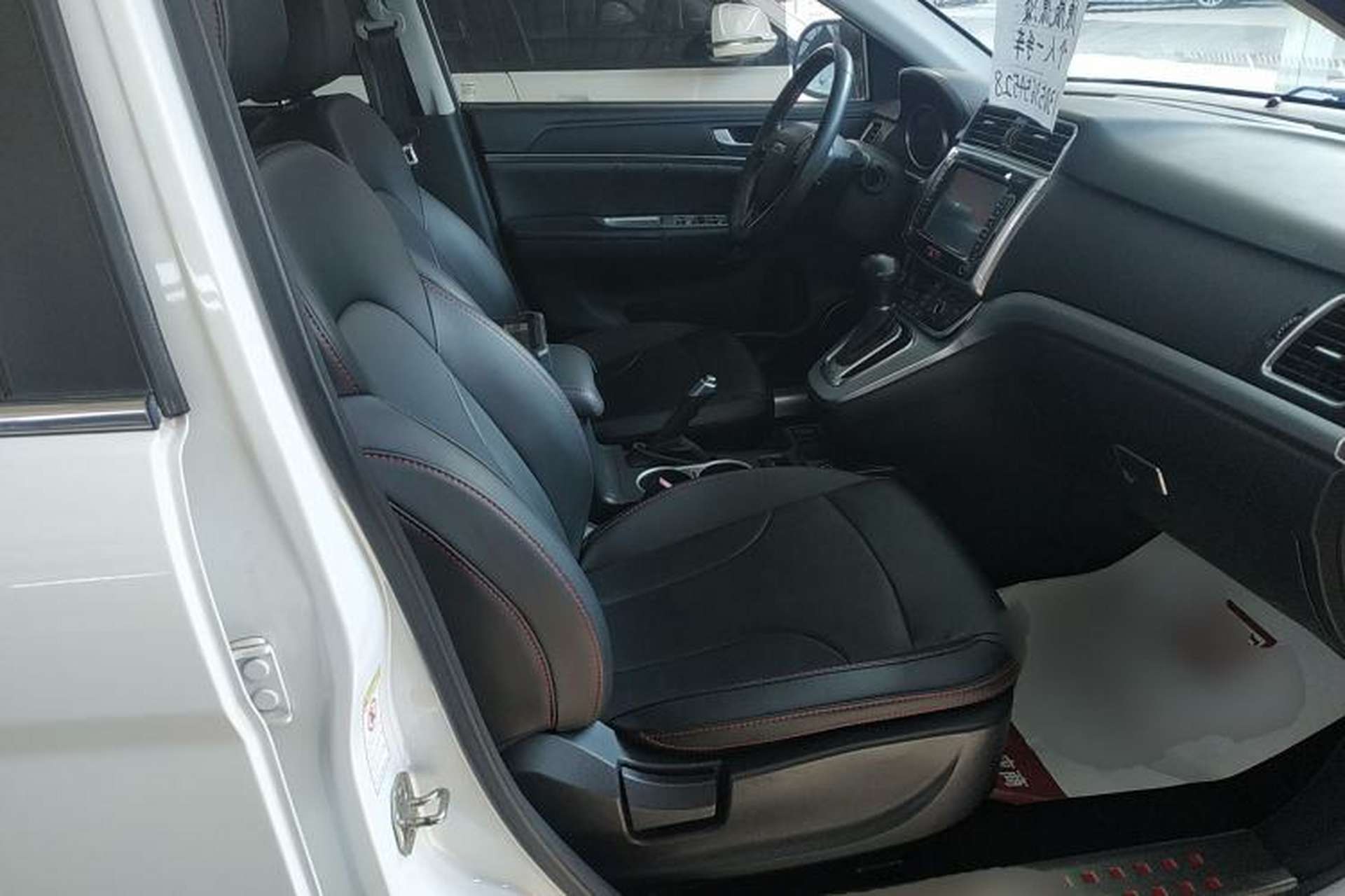 Used Haval H6 2017 Red-Label Sport Edition 1.5T Automatic Two-Wheel Drive Luxury Model Right Front Seat