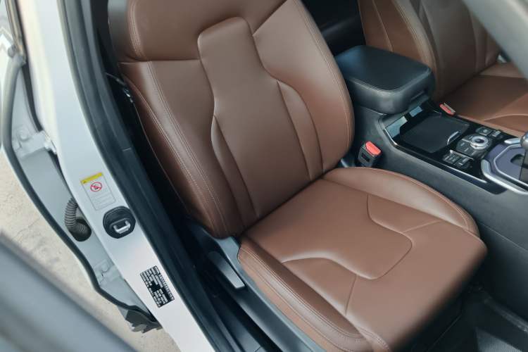 Used Haval H6 2017 Red-Label 1.3T Automatic Two-Wheel Drive ZhiShang Model Right Front Seat