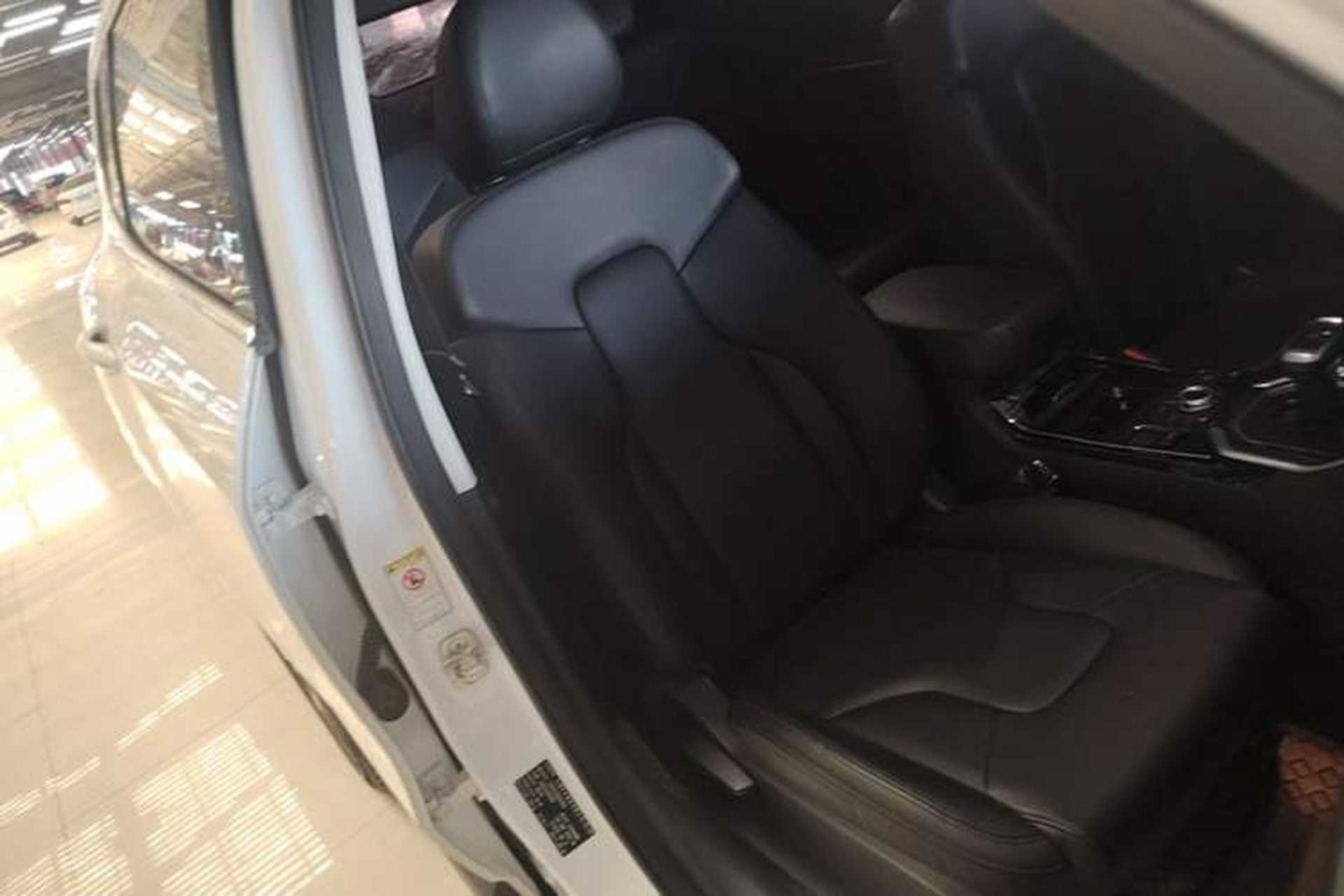 Used Haval H6 2017 Red Label 2.0T Automatic Two-Wheel Drive ZhiShang Model Right Front Seat