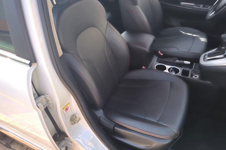 Used Haval H6 2017 Red-Label Sport Edition 1.5T Automatic Two-Wheel Drive Luxury Model Right Front Seat