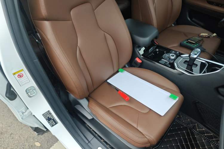 Used Haval H6 2017 Red Label 2.0T Automatic Two-Wheel Drive ZhiShang Model Right Front Seat