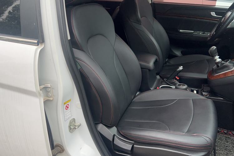 Used Haval H6 2017 Red-Label Sport Edition 1.5T Manual Two-Wheel Drive Elite Model Right Front Seat