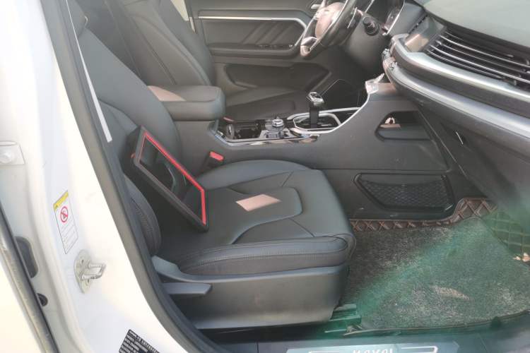 Used Haval H6 2017 Red Label 2.0T Automatic Two-Wheel Drive ZhiShang Model Right Front Seat