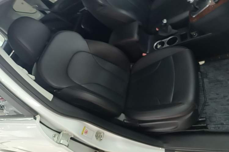 Used Haval H6 2017 Red-Label Sport Edition 1.5T Manual Two-Wheel Drive Elite Model Right Front Seat
