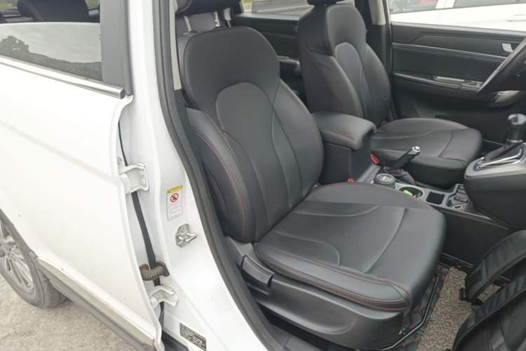 Used Haval H6 2017 Blue Label Sport Edition 1.5T Automatic Two-Wheel Drive Luxury Model Right Front Seat