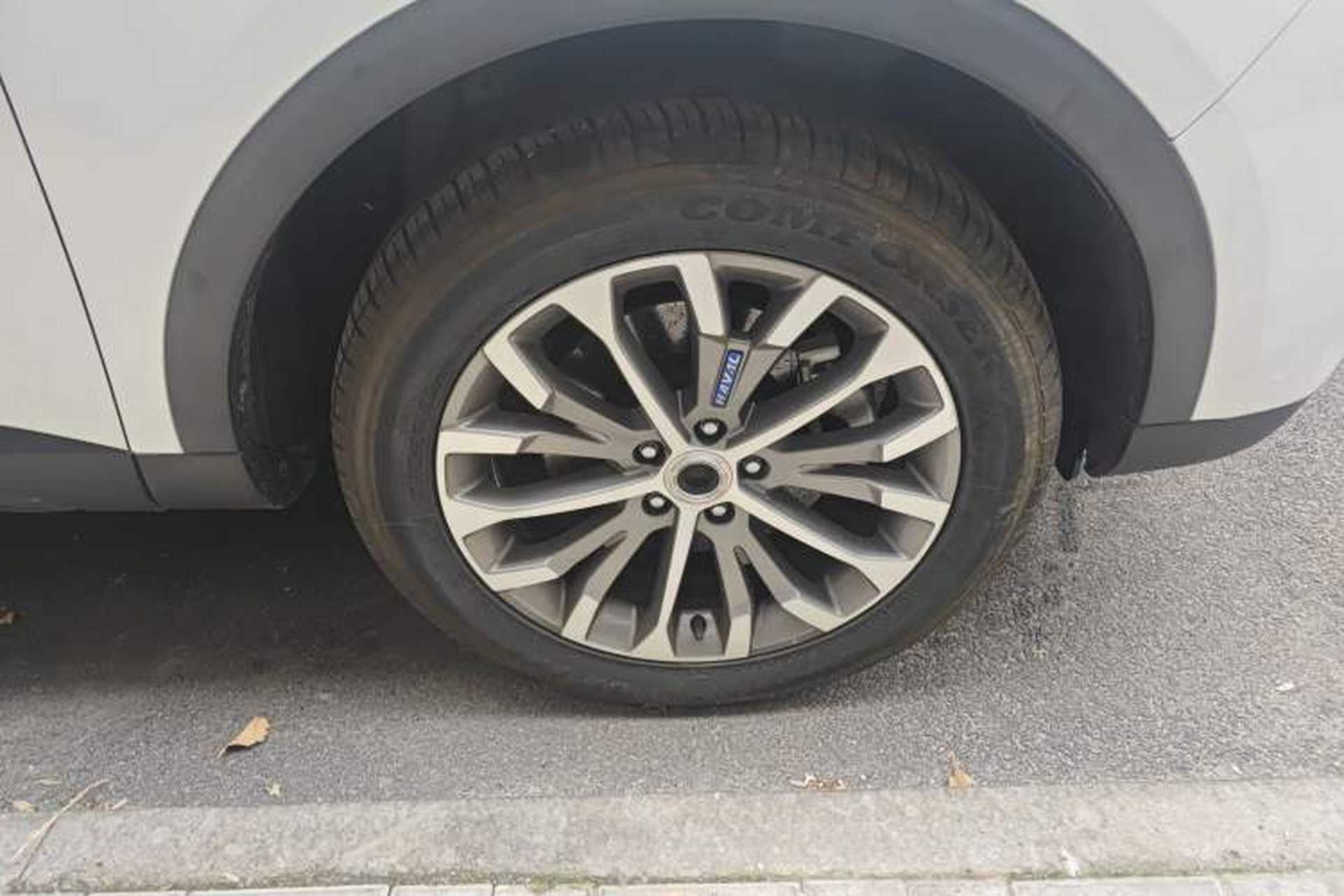 Used Haval H6 2017 Blue Label 2.0T Automatic Two-Wheel Drive Smart Edition Right Front Wheel Hub
