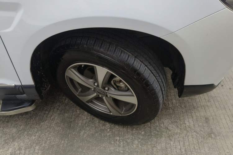 Used Haval H6 2017 Blue Label Sport Edition 1.5T Manual Two-Wheel Drive Elite Model Right Front Wheel Hub