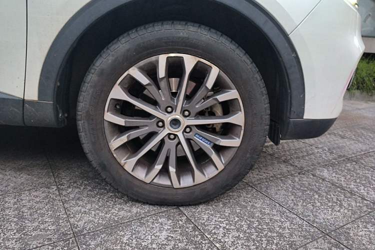 Used Haval H6 2017 Blue Label 2.0T Automatic Two-Wheel Drive Smart Edition Right Front Wheel Hub