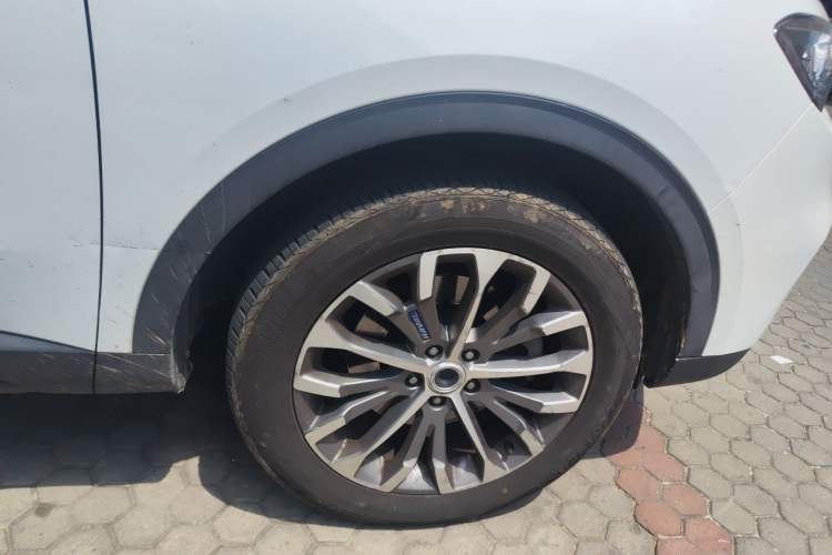 Used Haval H6 2017 Blue Label 1.5T Automatic Two-Wheel Drive ZhiShang Model Right Front Wheel Hub