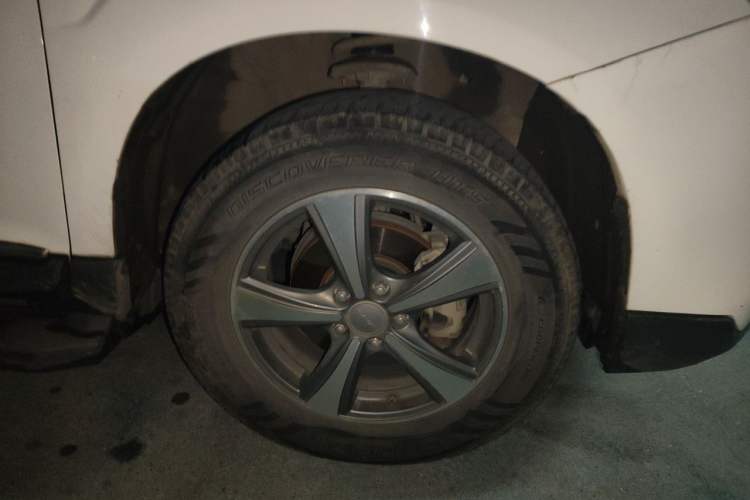 Used Haval H6 2017 Blue Label Sport Edition 1.5T Manual Two-Wheel Drive Elite Model Right Front Wheel Hub