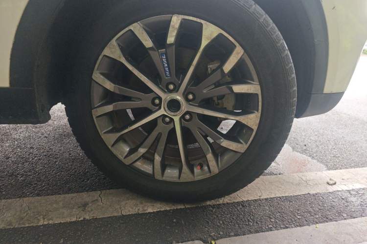 Used Haval H6 2017 Blue Label 2.0T Automatic Two-Wheel Drive Leading Model Right Front Wheel Hub