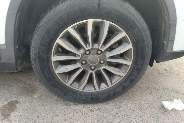 Used Haval H6 2017 Red-Label Sport Edition 1.5T Automatic Two-Wheel Drive Luxury Model Right Front Wheel Hub