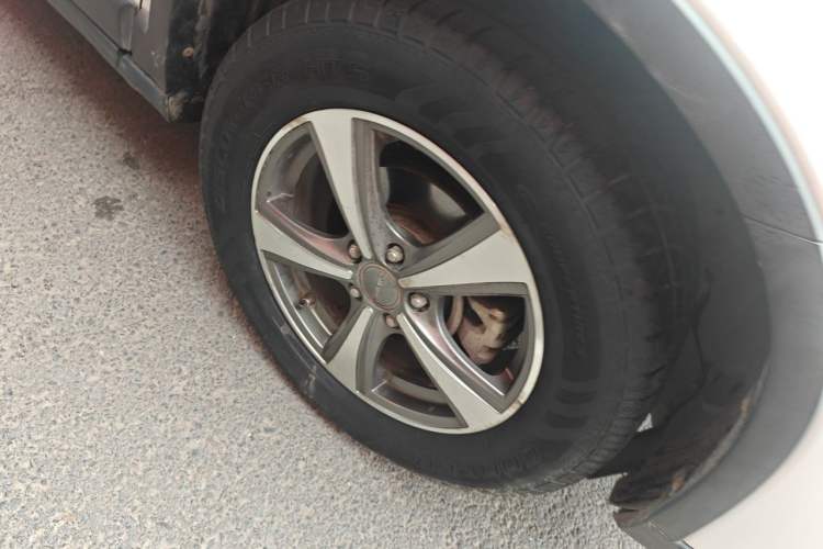 Used Haval H6 2017 Red-Label Sport Edition 1.5T Manual Two-Wheel Drive Elite Model Right Front Wheel Hub