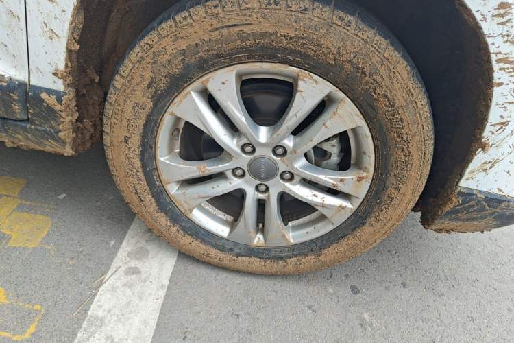 Used Haval H6 2017 Blue Label Sport Edition 1.5T Manual Two-Wheel Drive Elite Model Right Front Wheel Hub