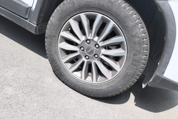 Used Haval H6 2017 Red-Label Sport Edition 1.5T Automatic Two-Wheel Drive Luxury Model Right Front Wheel Hub