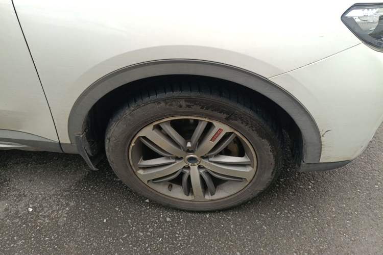 Used Haval H6 2017 Red Label 2.0T Automatic Two-Wheel Drive ZhiShang Model Right Front Wheel Hub