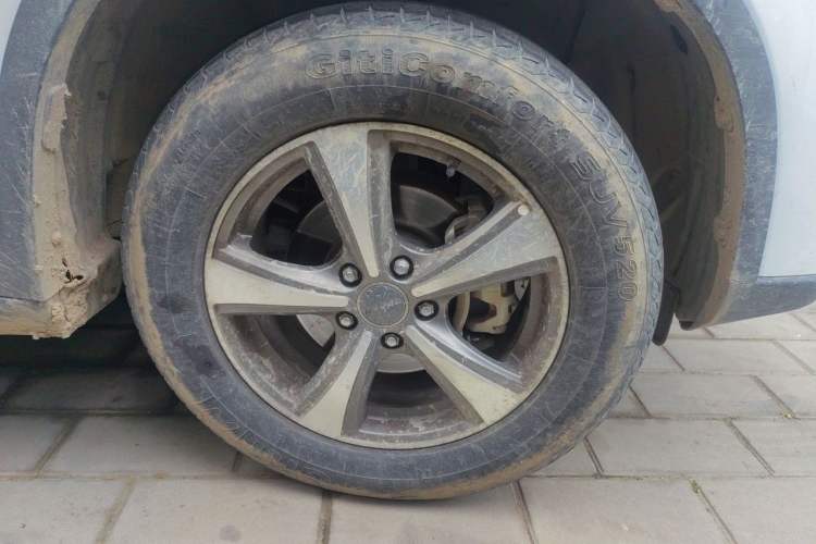Used Haval H6 2017 Red-Label Sport Edition 1.5T Manual Two-Wheel Drive Elite Model Right Front Wheel Hub