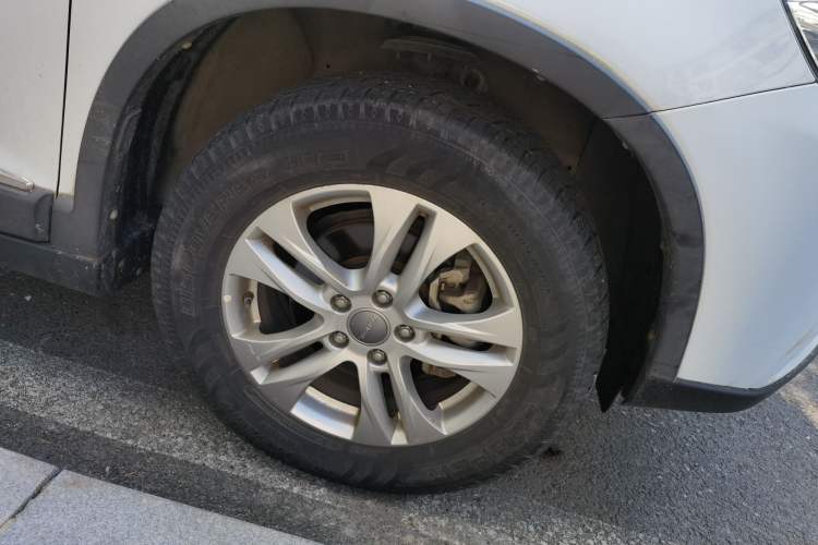 Used Haval H6 2017 Red-Label Sport Edition 1.5T Manual Two-Wheel Drive Elite Model Right Front Wheel Hub