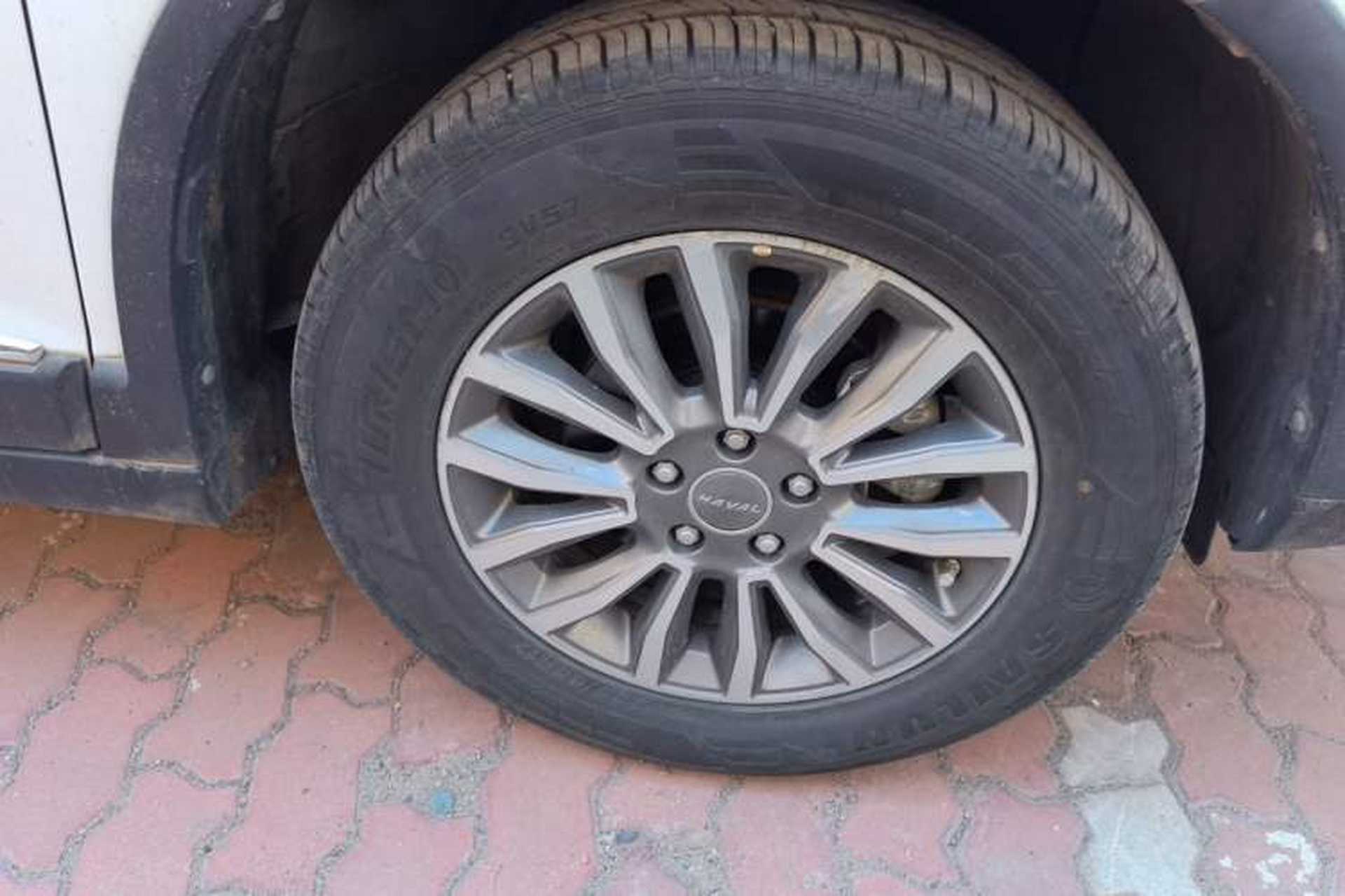 Used Haval H6 2017 Red-Label Sport Edition 1.5T Automatic Two-Wheel Drive Luxury Model Right Front Wheel Hub