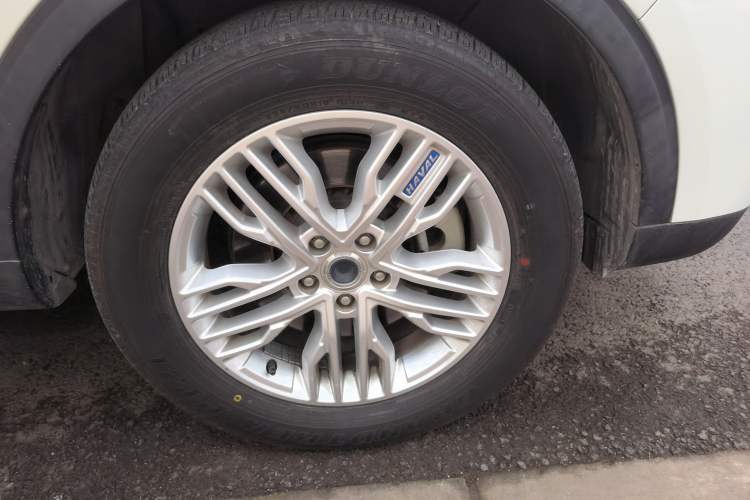 Used Haval H6 2017 Blue Label 1.5T Automatic Two-Wheel Drive Luxury Model Right Front Wheel Hub