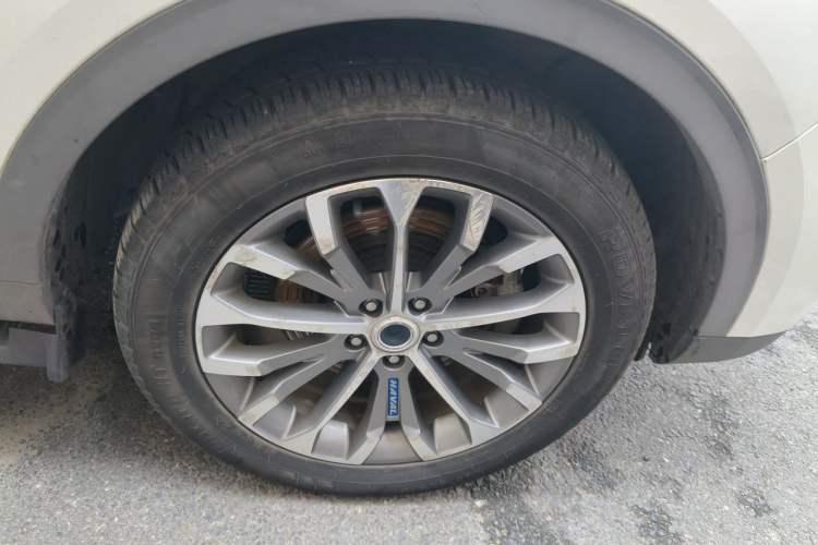 Used Haval H6 2017 Blue Label 2.0T Automatic Two-Wheel Drive Leading Model Right Front Wheel Hub