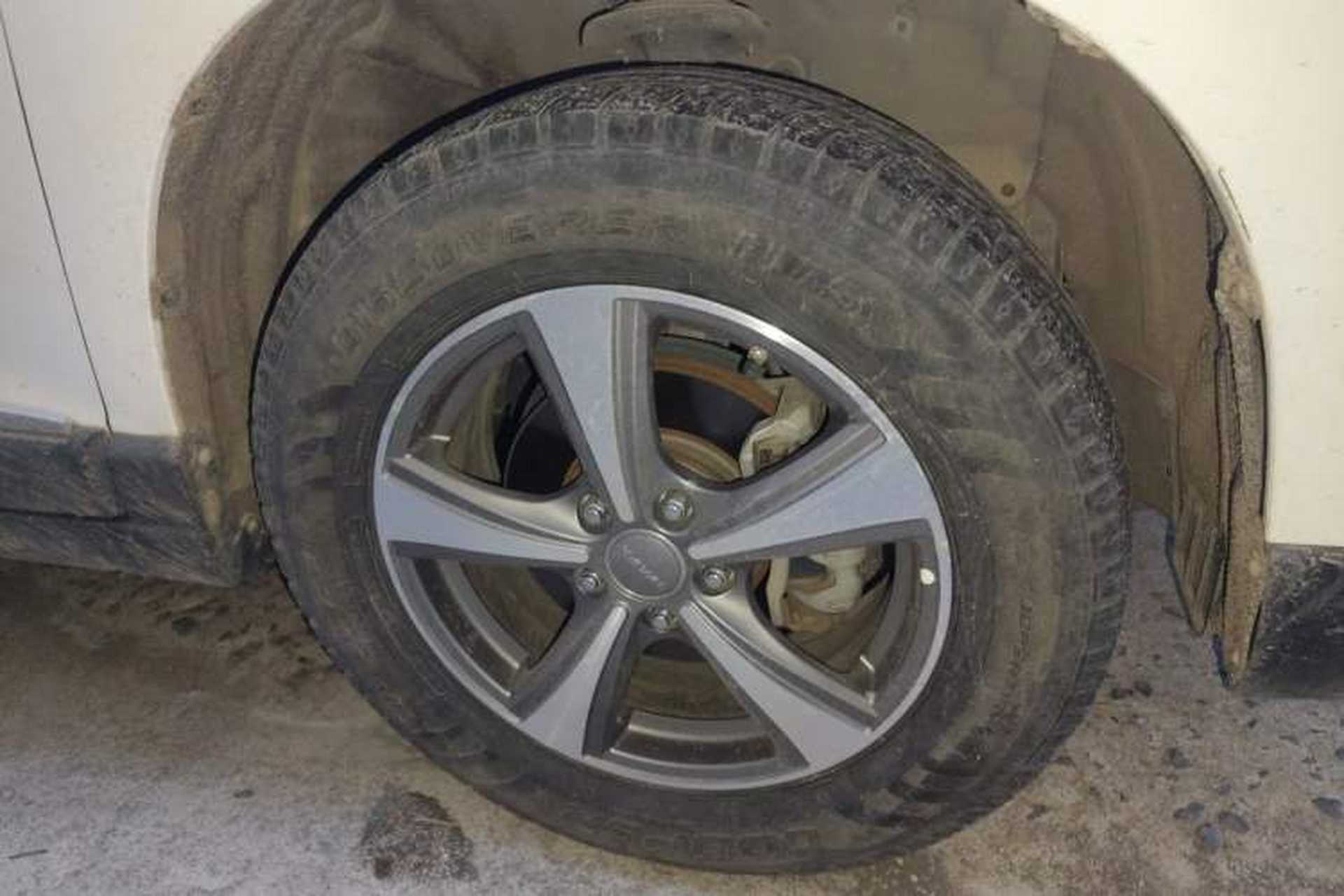 Used Haval H6 2017 Blue Label Sport Edition 1.5T Manual Two-Wheel Drive Elite Model Right Front Wheel Hub