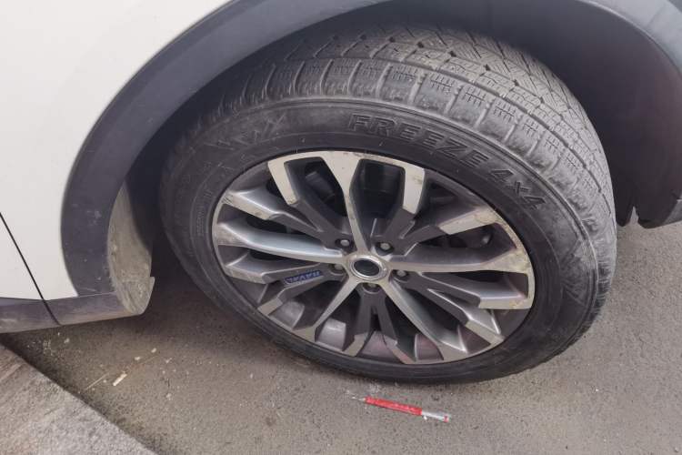 Used Haval H6 2017 Blue Label 2.0T Automatic Two-Wheel Drive Smart Edition Right Front Wheel Hub