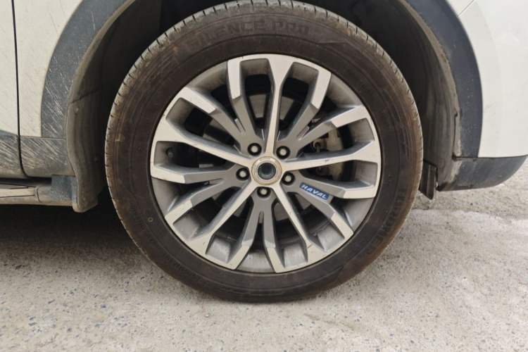 Used Haval H6 2017 Blue Label 2.0T Automatic Two-Wheel Drive Smart Edition Right Front Wheel Hub