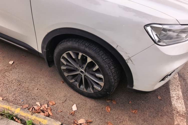 Used Haval H6 2017 Blue Label 1.5T Automatic Two-Wheel Drive ZhiShang Model Right Front Wheel Hub